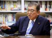 日本首相石破茂称将继续执政